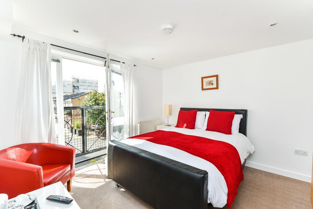 Riverbank Stay Londres Extérieur photo