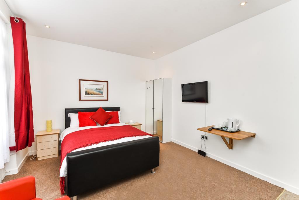 Riverbank Stay Londres Extérieur photo