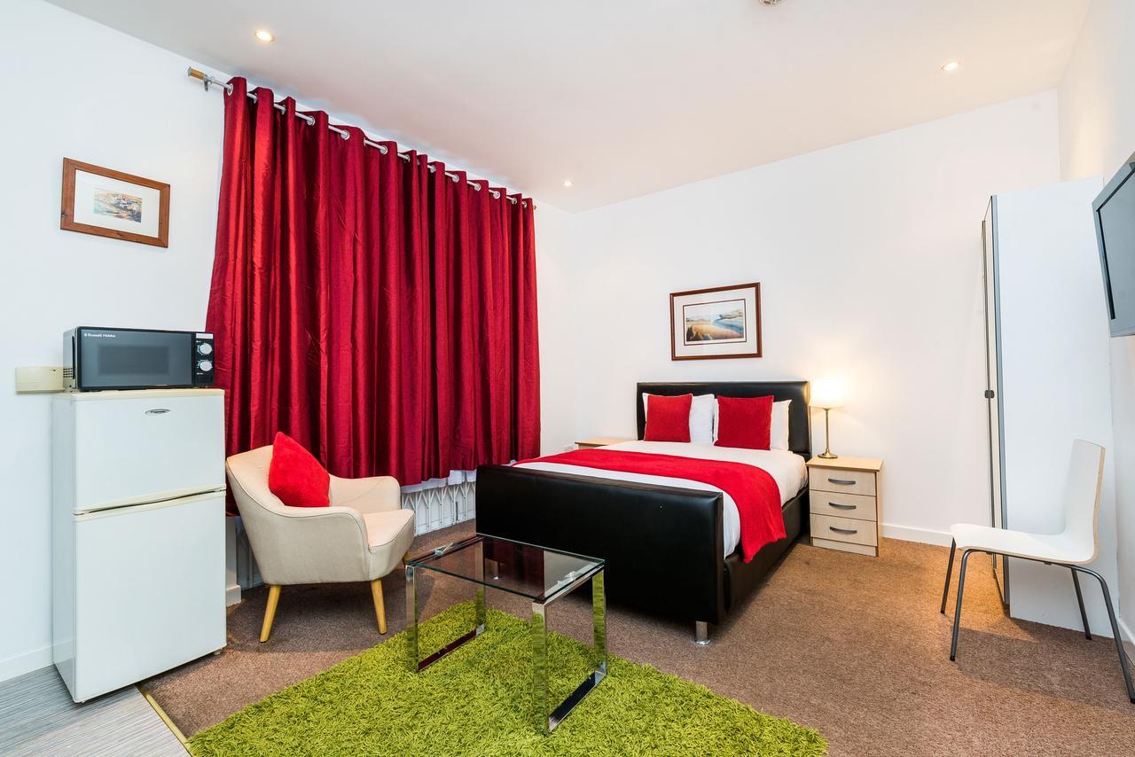 Riverbank Stay Londres Extérieur photo